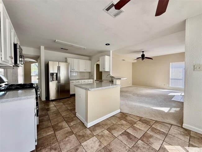 Building Photo - 1531 Arusha St