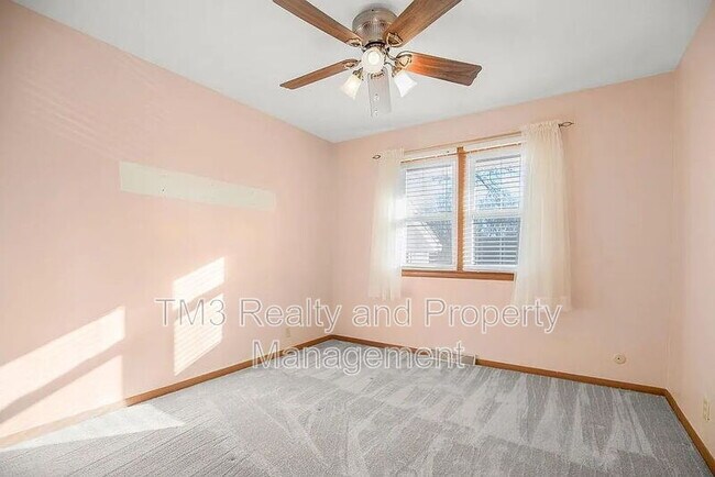 Building Photo - 506 S 17th St