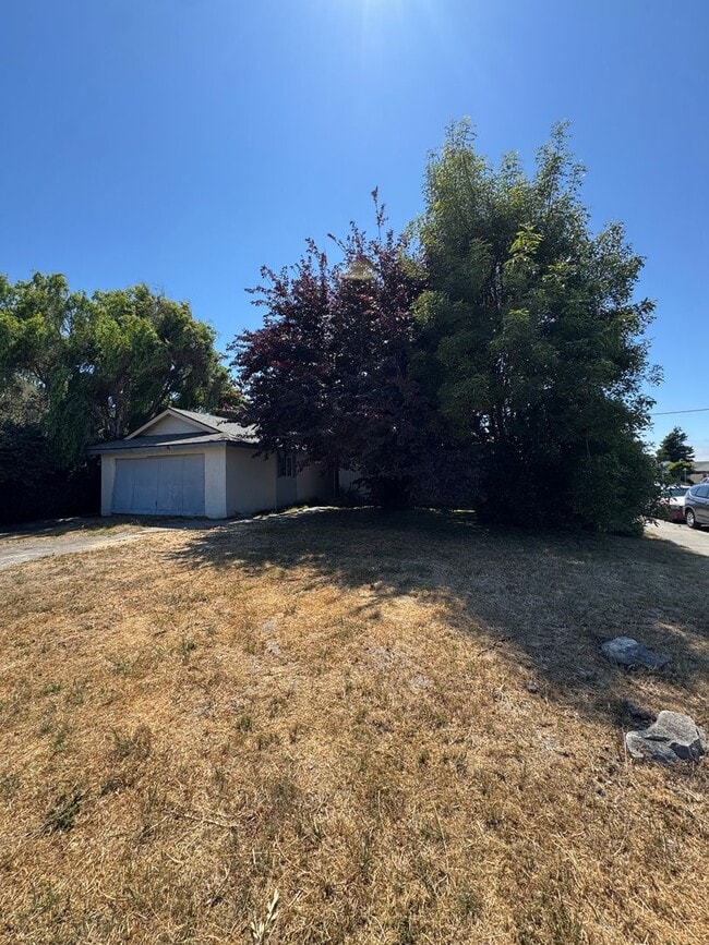 Primary Photo - Fully Renovated Home in Lompoc