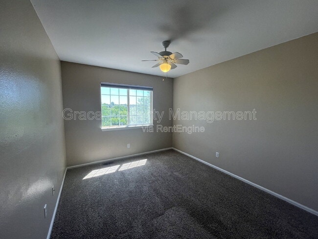 Building Photo - 5337 S Killarney St