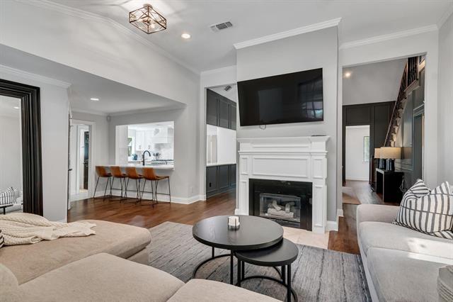 Building Photo - 4215 Green Meadow E