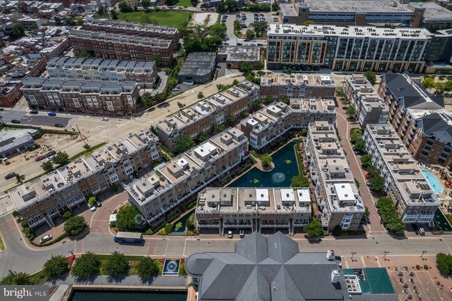 Building Photo - 1236 Harbor Island Walk