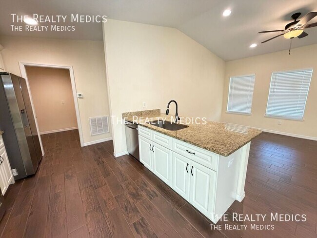 Building Photo - 2574 SW 164th Street Rd
