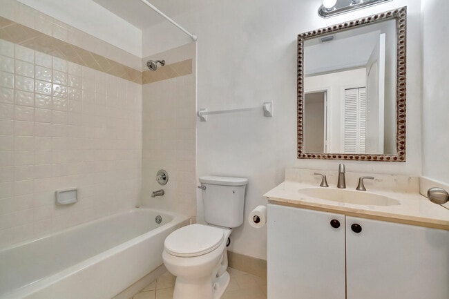 Building Photo - 8895 Sonoma Lake Blvd