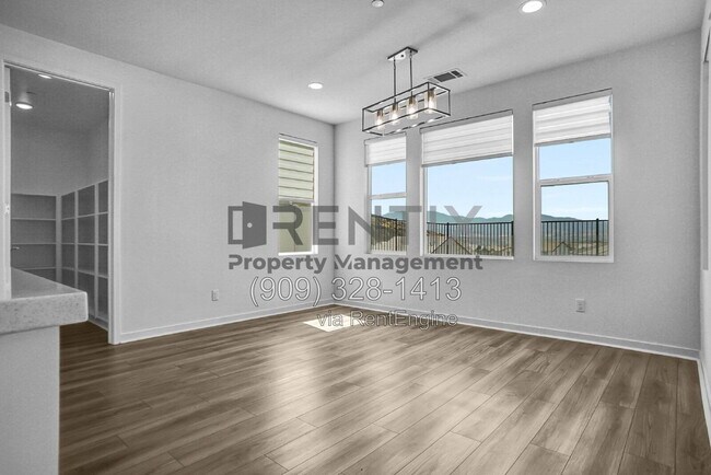 Building Photo - 18116 Hedgerow Way