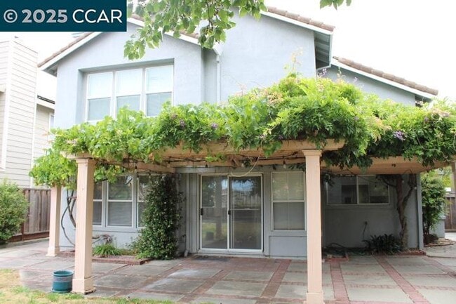 Building Photo - 247 Catalina Dr