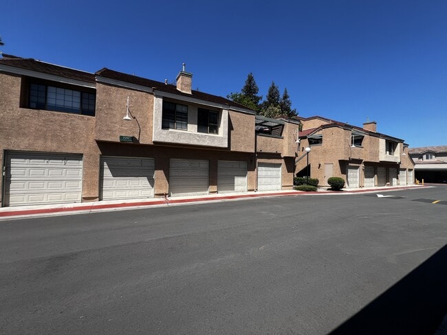 Building Photo - 3597 W Greentree Cir