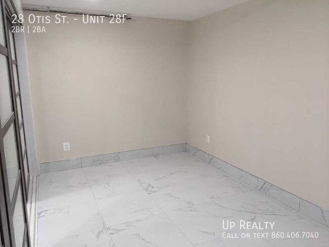 Building Photo - 28 Otis St