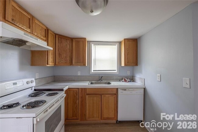 Building Photo - 1022 Wood St