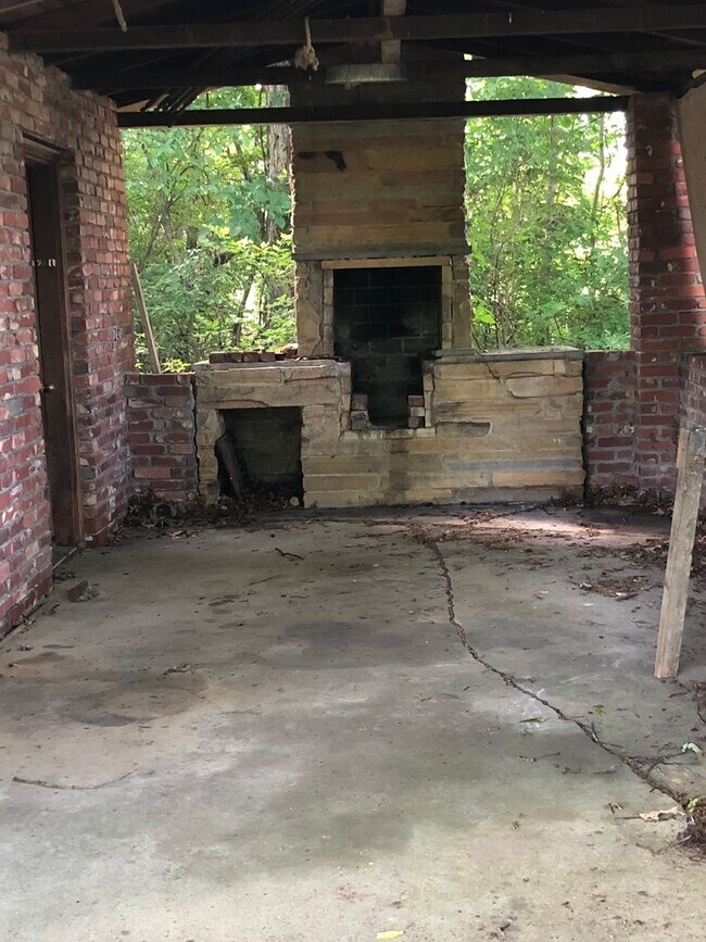 Building Photo - 3 bedroom 1 bath in Elizabethton