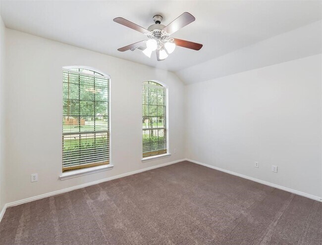 Building Photo - 2501 Shady Falls Ln