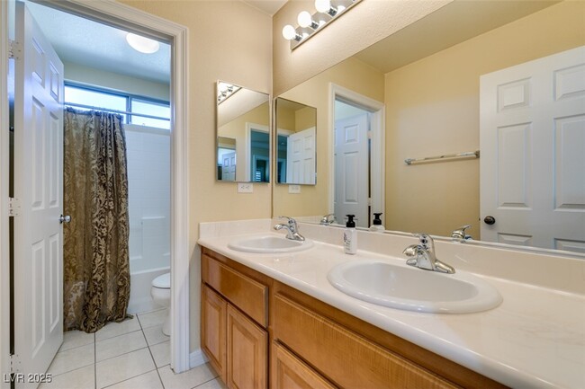 Building Photo - 5524 S Spearfish Lake Ct