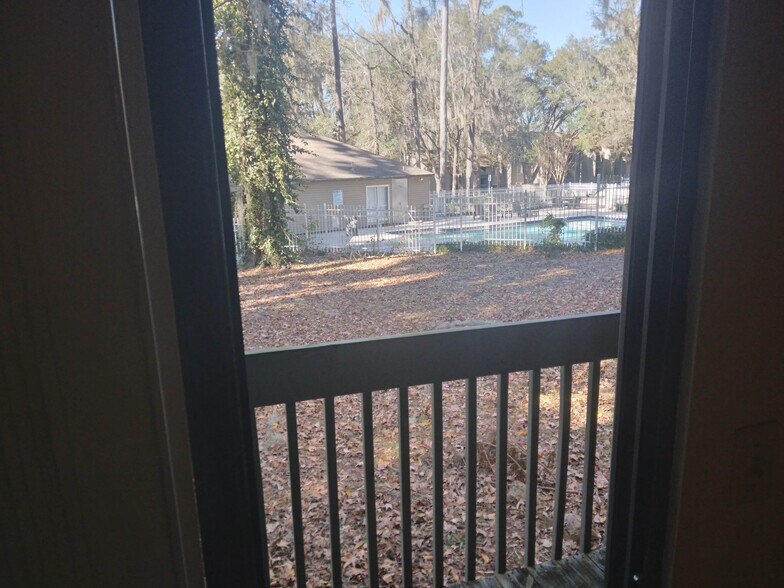 Back porch/Pool - 127 SE 16th Ave