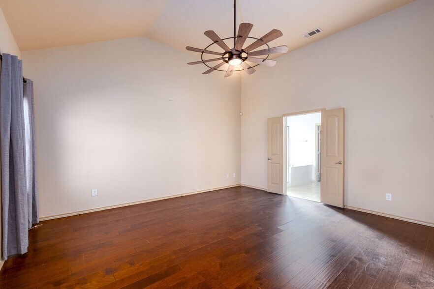 Building Photo - 4505 Shagbark Dr