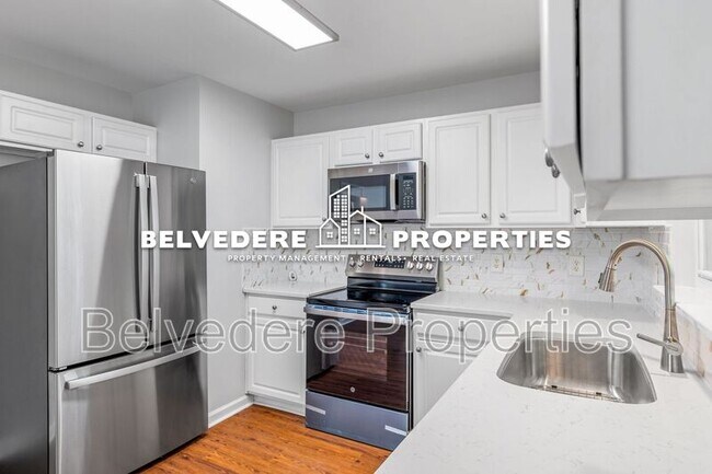 Building Photo - 14 Dunlevy Way