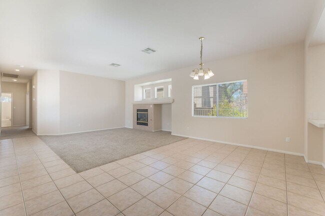 Building Photo - Beautiful Single Story Home with 3 Bedroom...