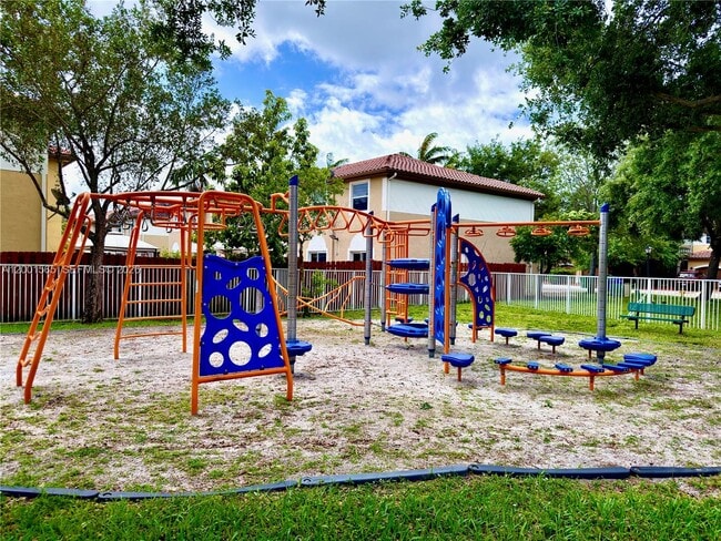 Building Photo - 14110 SW 51st Ct