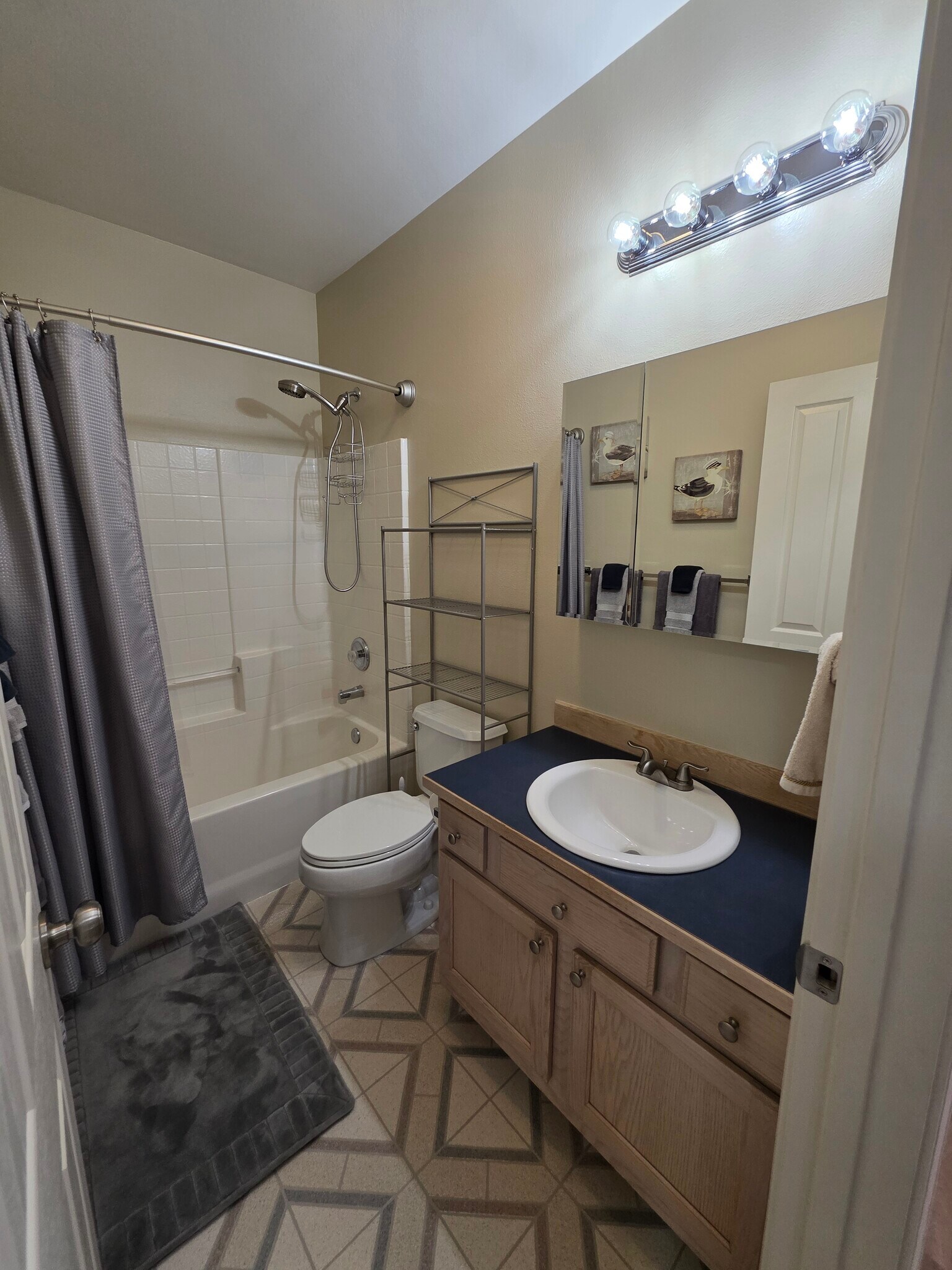 Building Photo - 3030 Lore Rd