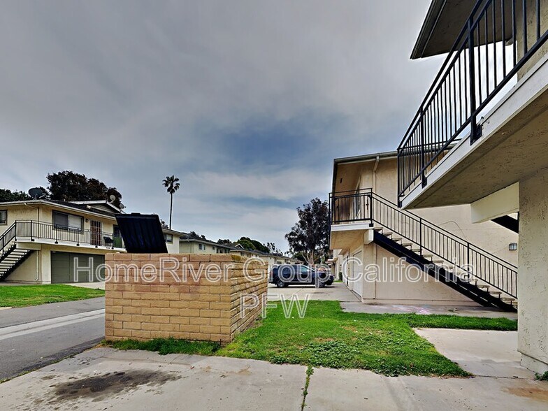 Building Photo - 2622 Spinnaker Ave