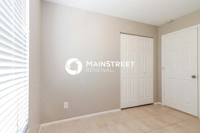 Building Photo - 3 Bedroom Pet-Friendly Home in Fort Myers,...