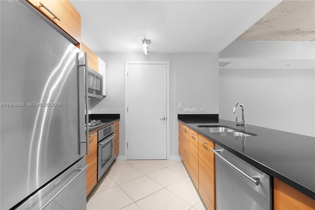 Building Photo - 3301 NE 1st Ave