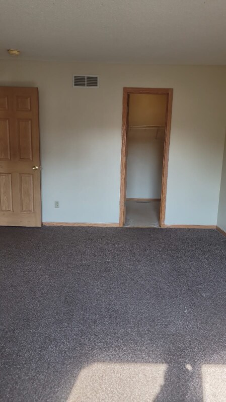 Building Photo - 665 Woodduck Dr