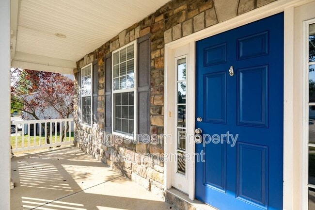 Building Photo - 1875 Prairie Clover Dr