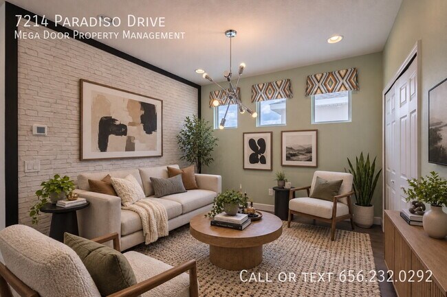 Building Photo - 7214 Paradiso Dr