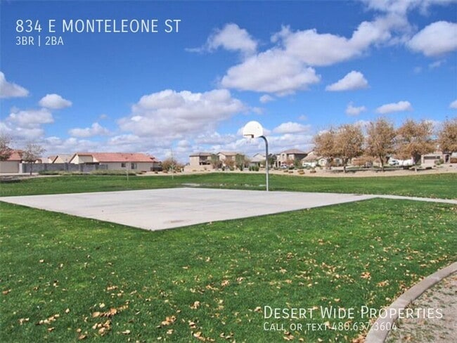 Building Photo - 834 E Monteleone St