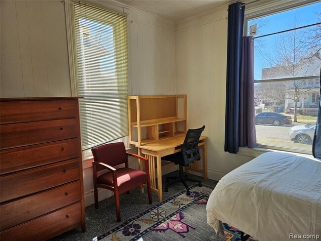 Building Photo - 921 Mary St