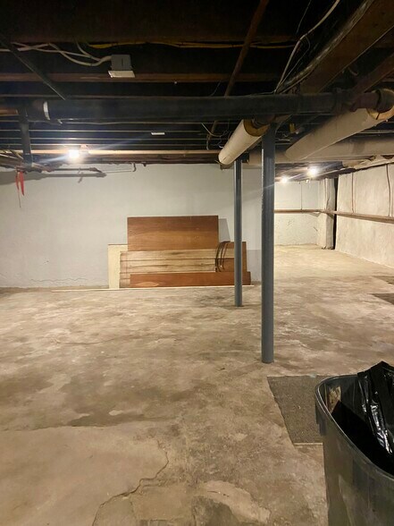Building Photo - 208 Gateway Blvd