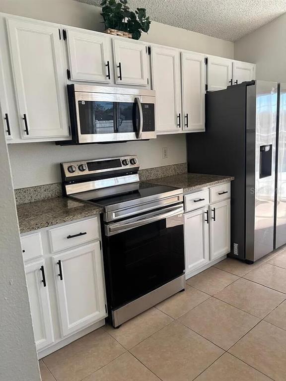 Building Photo - 2916 Dickens Cir