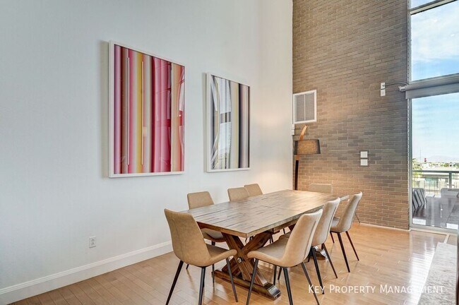 Building Photo - 11441 Allerton Park Dr