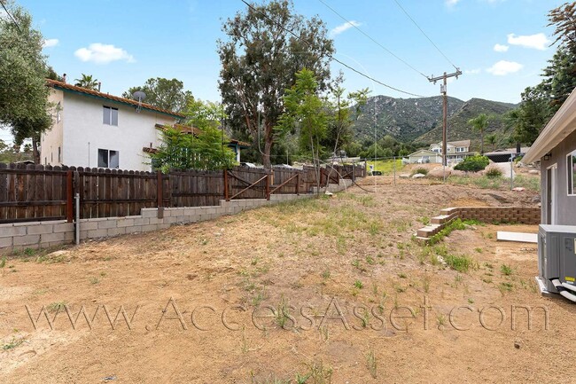 Building Photo - New Build Home with Solar in Lake Elsinore!