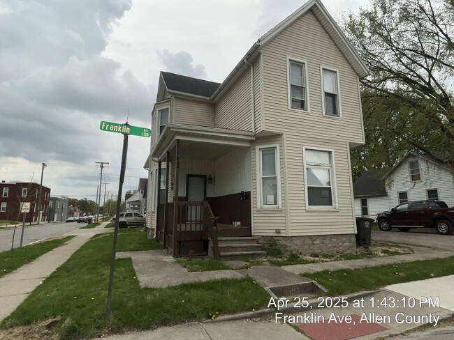 Primary Photo - 1148 Franklin Ave