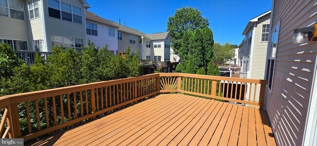 Building Photo - 47369 Darkhollow Falls Terrace