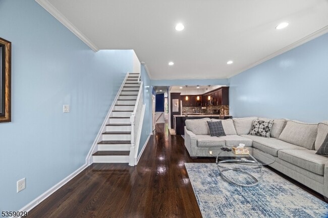 Building Photo - 472 Hartford Dr