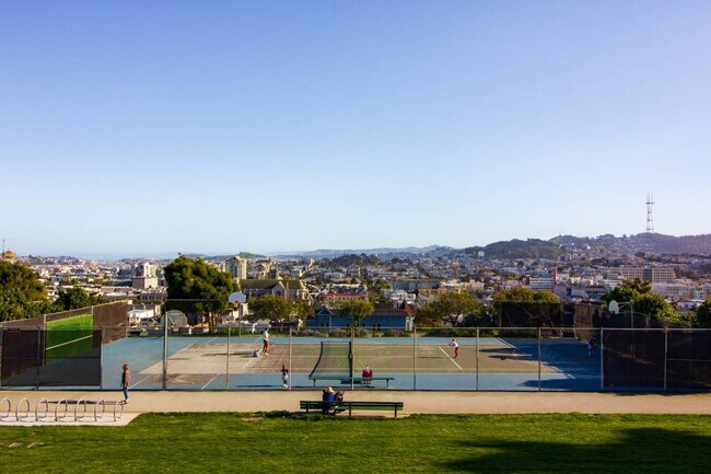 Building Photo - 1635 Gough St