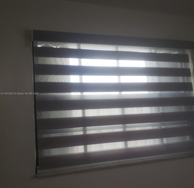 Building Photo - 9920 SW 32nd St