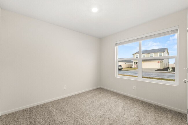 Building Photo - 10239 Sorenstam Rd