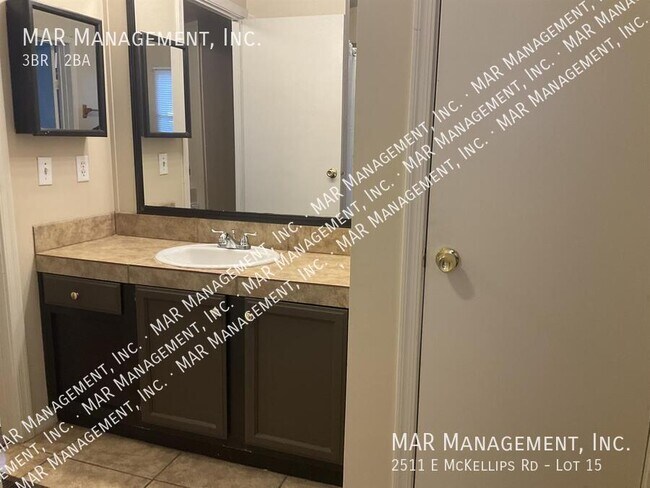 Building Photo - 2511 E McKellips Rd