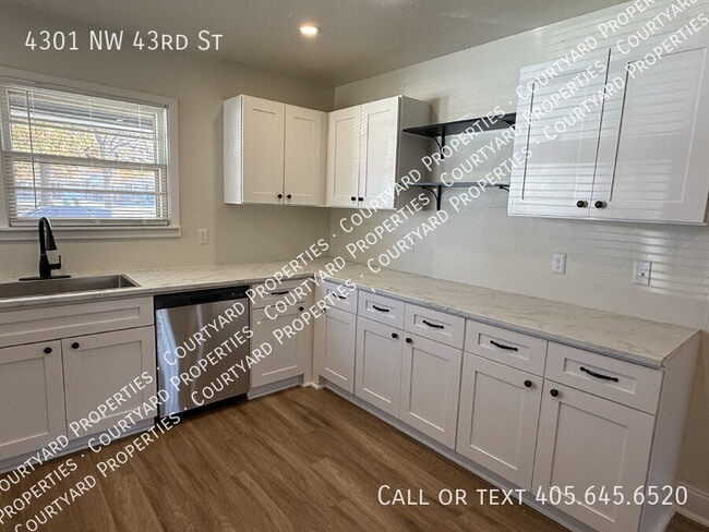 Building Photo - 4301 NW 43rd St