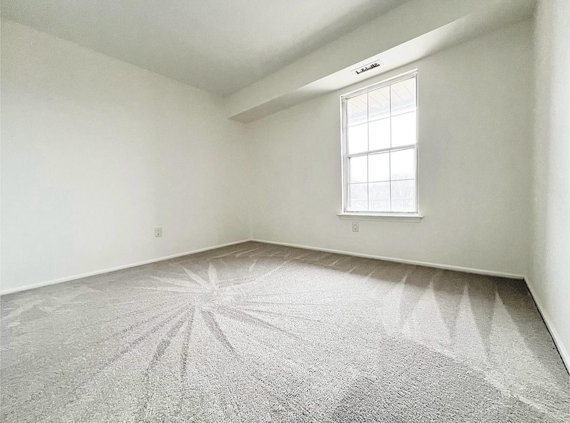 guest bed - 2302 Society Pl