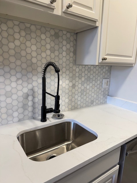 Kitchen - 2221 Saint Paul St