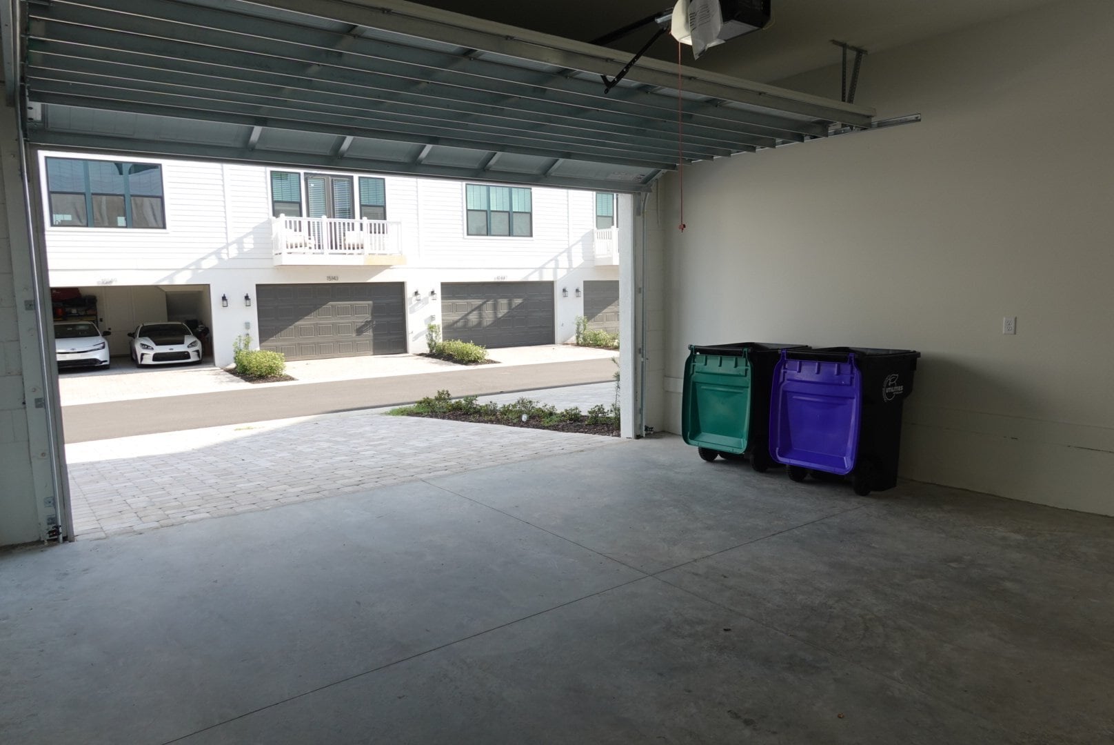 Building Photo - 15250 Groveside Rd