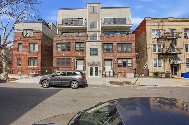 Building Photo - 936 Pavonia Ave