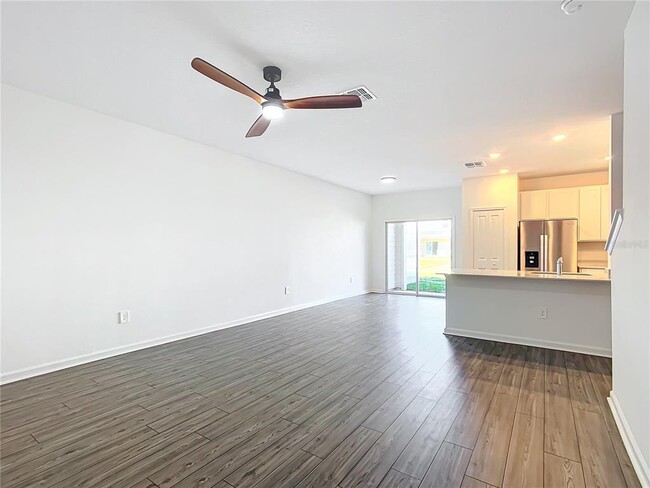 Building Photo - 4950 SW 81st Lp