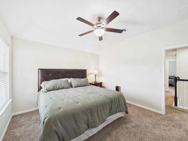 Building Photo - 9426 Russeff Field Ln