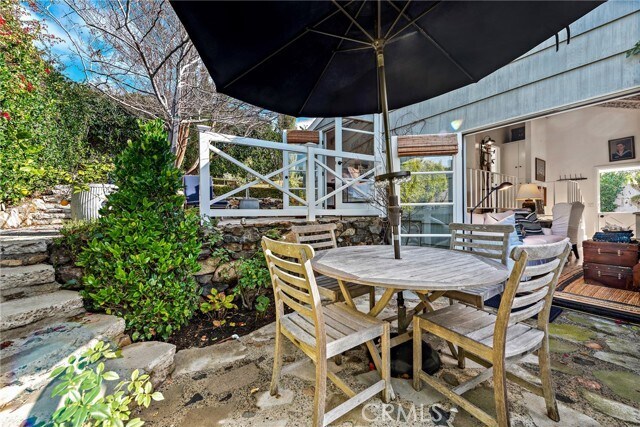 Building Photo - 31531 Bluff Dr