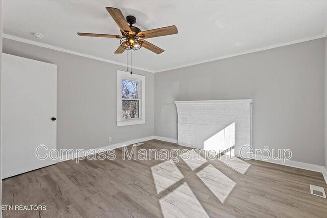 Building Photo - 3615 Lilac Ave